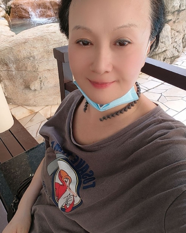 hong的第二张照片--南京相亲服务中心