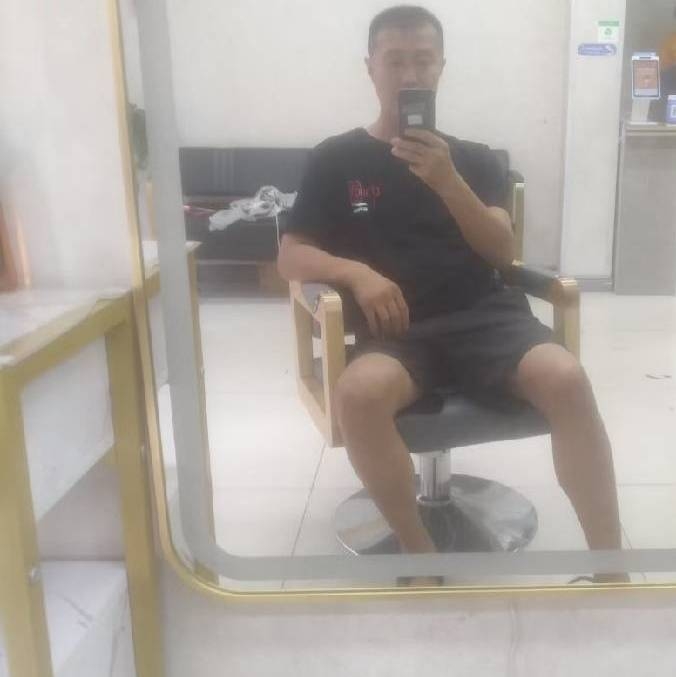 闫杰的第一张照片--南京相亲服务中心