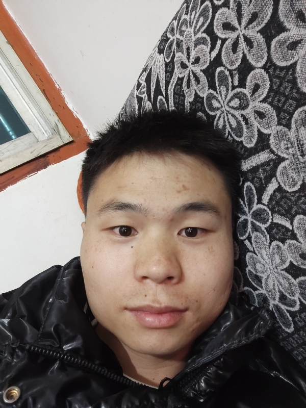 麒麟区幼儿园扛把子的第三张照片--南京相亲服务中心