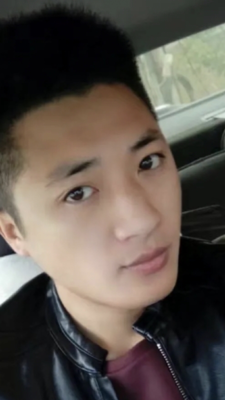 小汤米的第二张照片--南京相亲服务中心