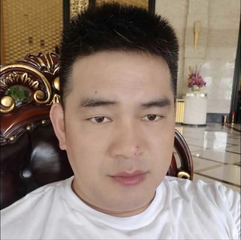 随风的第一张照片--南京相亲服务中心