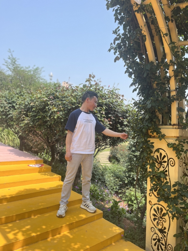 罗湘的第一张照片--南京相亲服务中心