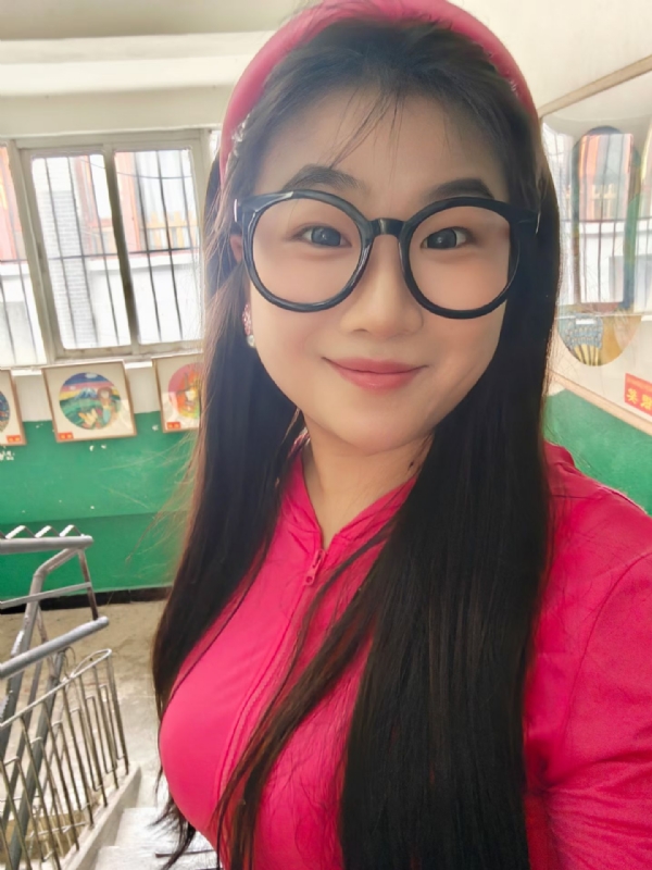 颂宜的第一张照片--南京相亲服务中心