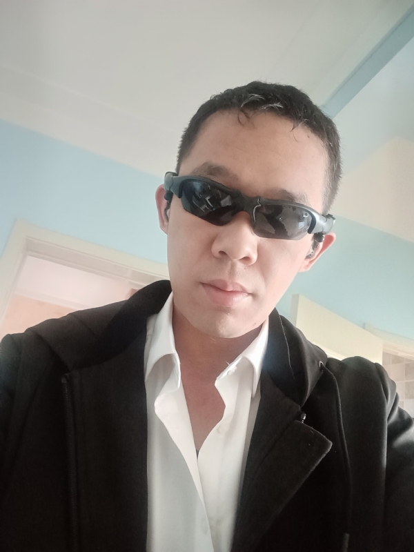 血公爵的第一张照片--南京相亲服务中心