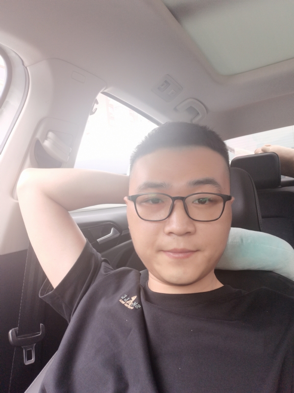 JingY的第一张照片--南京相亲服务中心