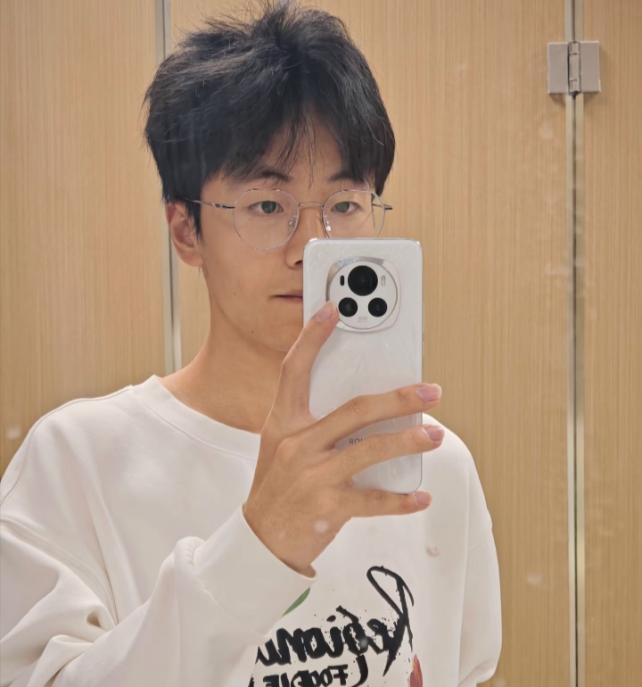 张浩博的第四张照片--南京相亲服务中心