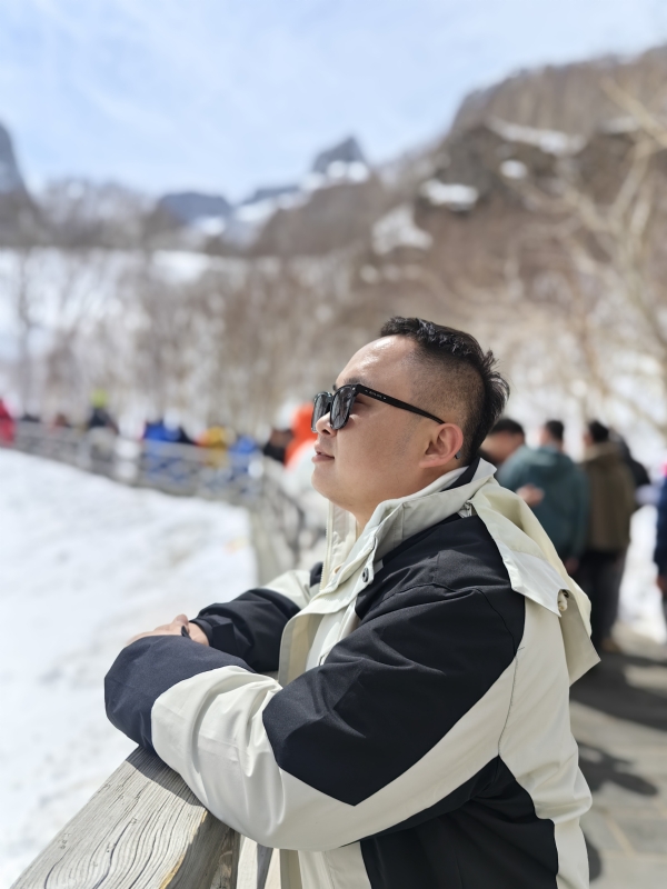 小龙的第一张照片--南京相亲服务中心