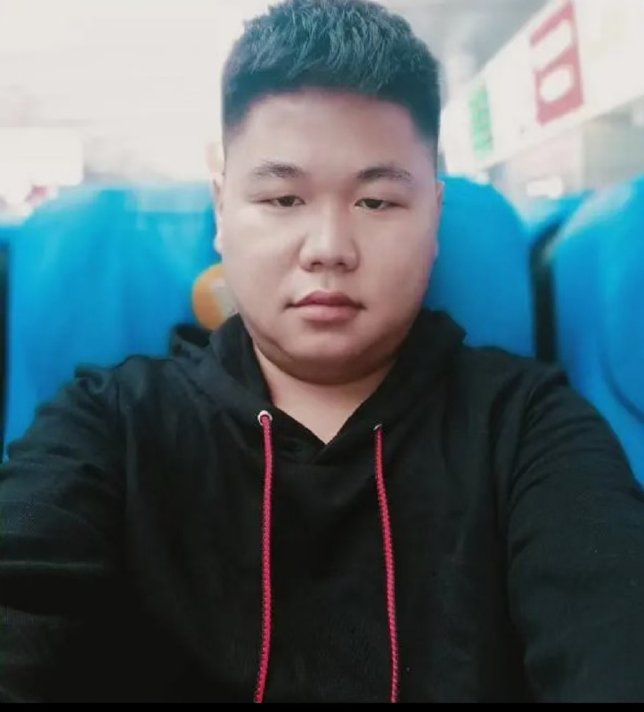 黄斌的第一张照片--南京相亲服务中心