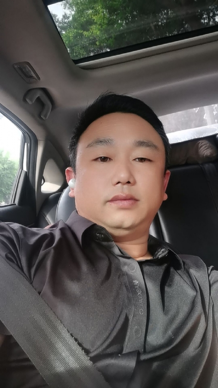 老烽的第一张照片--南京相亲服务中心