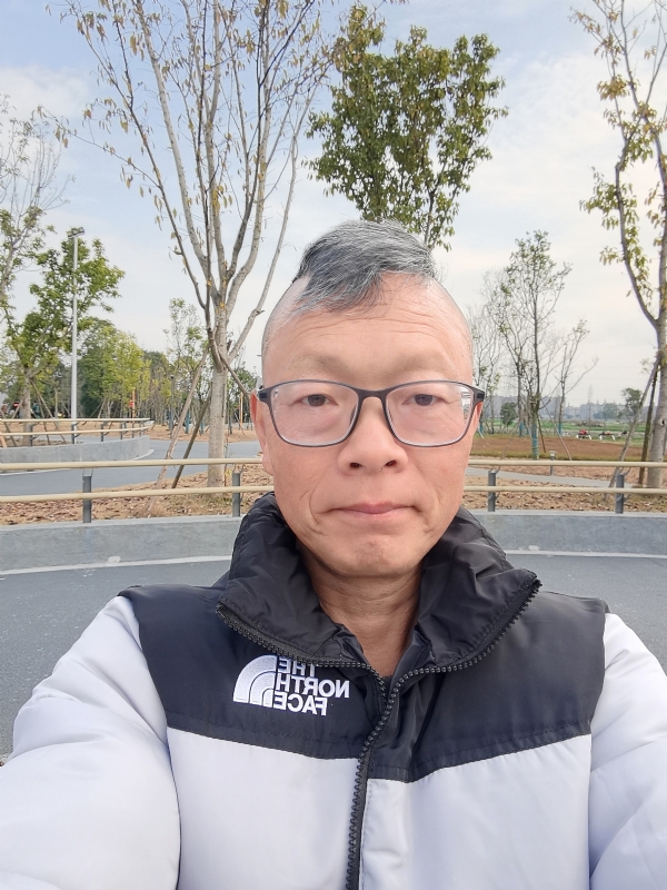 做喜欢的事的第一张照片--南京相亲服务中心