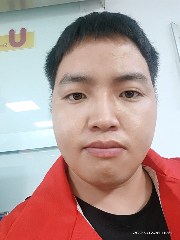 匆忙的第二张照片--南京相亲服务中心