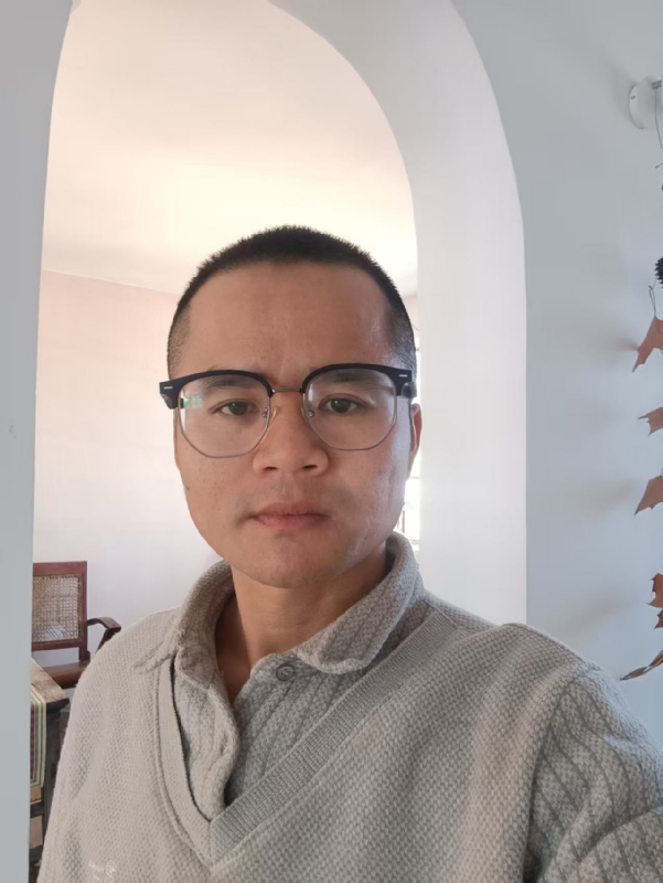 戴戴的第二张照片--南京相亲服务中心