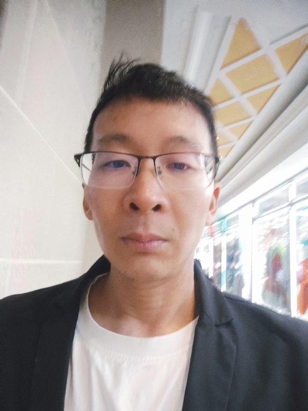 欣欣向荣的第一张照片--南京相亲服务中心