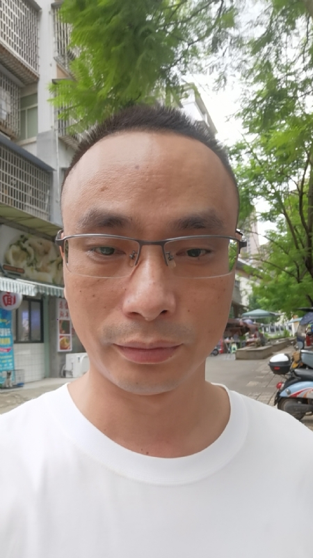 孤狼的第一张照片--南京相亲服务中心