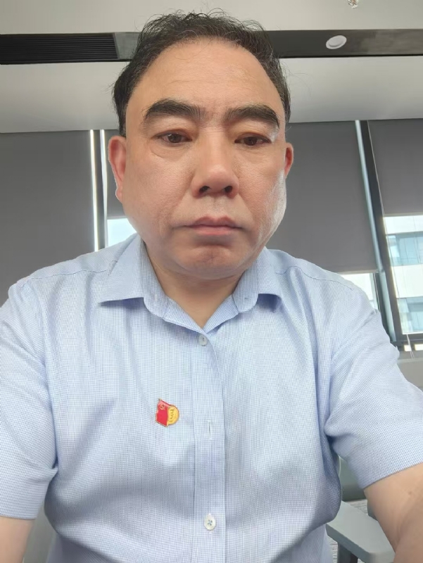 邹先生的第二张照片--南京相亲服务中心