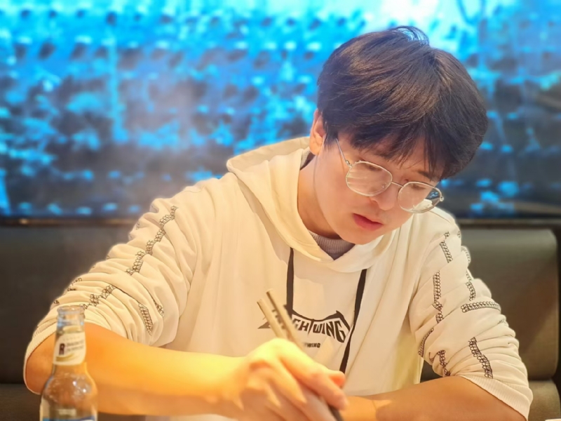 倾尽的第二张照片--南京相亲服务中心