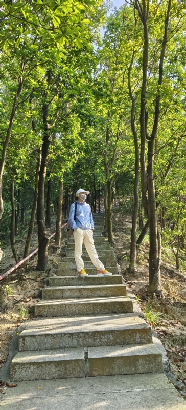 书衣的第三张照片--南京相亲服务中心